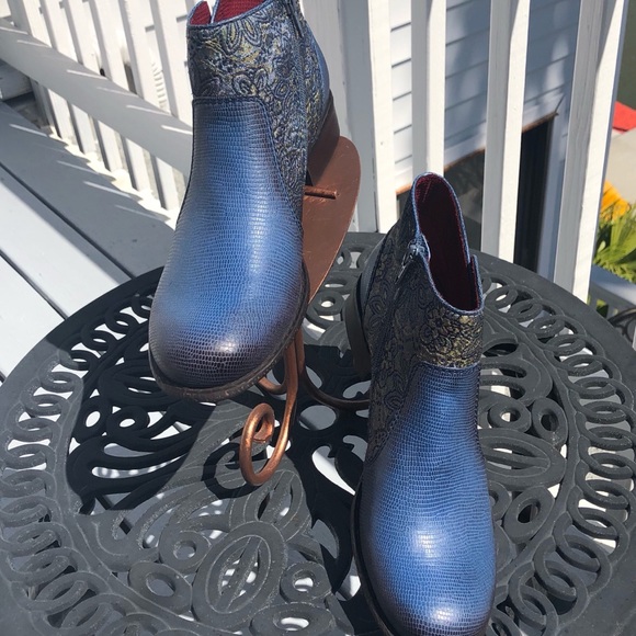 NEW OTBT Dare Devil Blue Bootie w/ Brocade Detail - Picture 2 of 6
